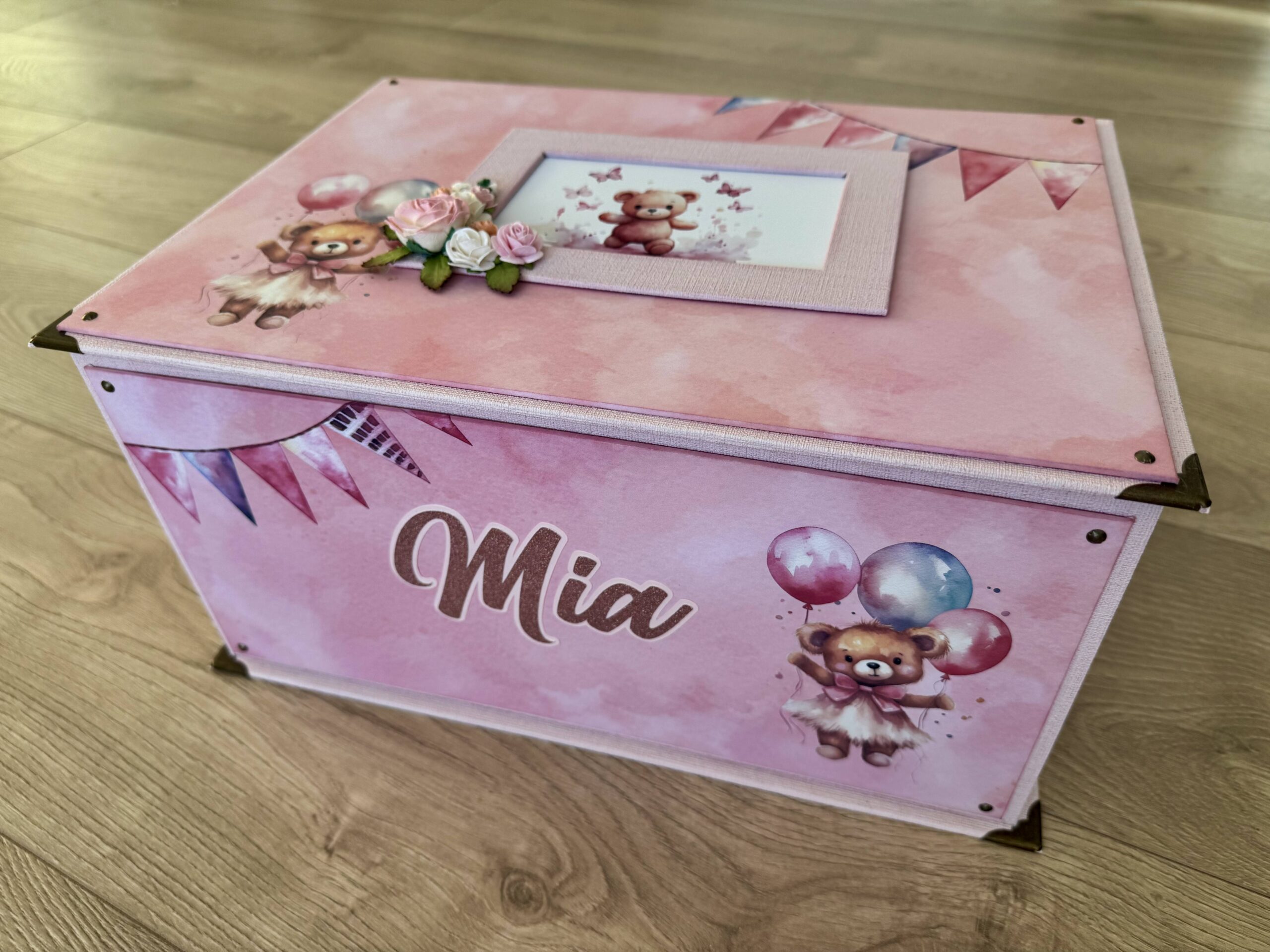 Roosa suur personaalne mälestustelaegas lapsele
