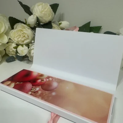 Alternative view of Šokolaaditaskuga jõulukaart